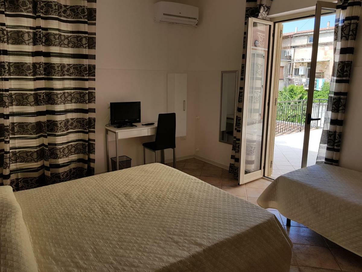 B&B Dimora Del Centro Scalea Dış mekan fotoğraf